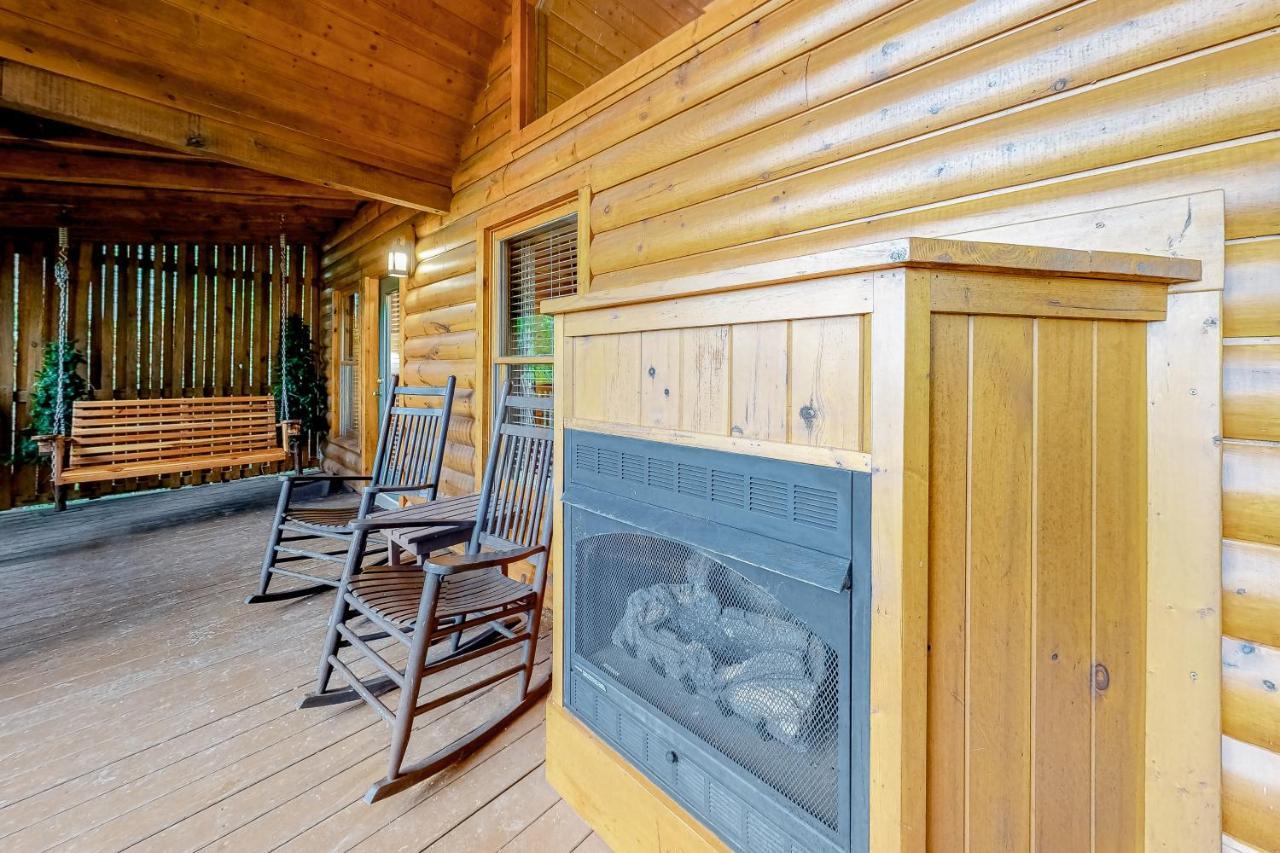 Hills Hideaway Villa Sevierville Bagian luar foto