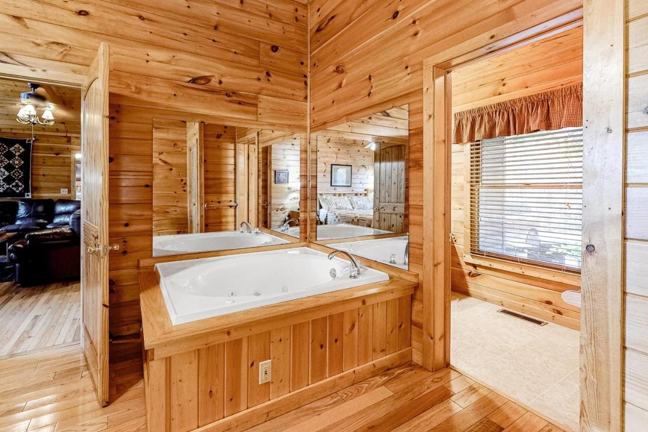 Hills Hideaway Villa Sevierville Bagian luar foto