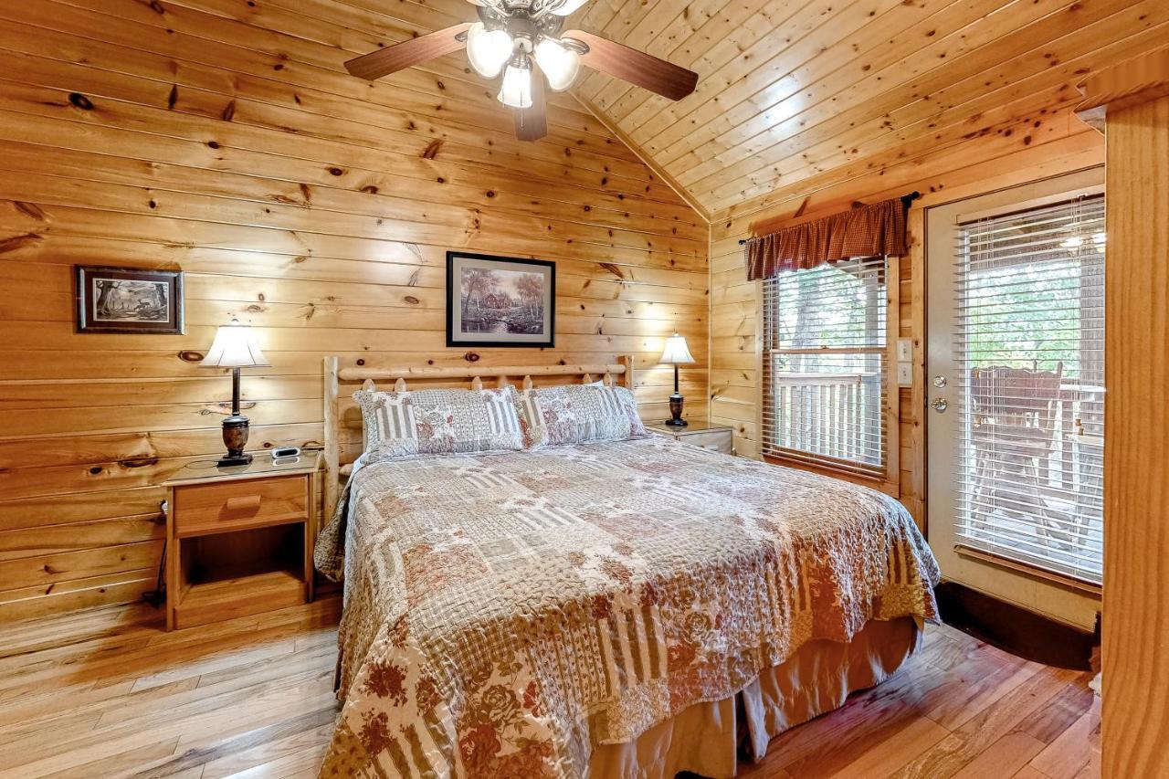 Hills Hideaway Villa Sevierville Bagian luar foto