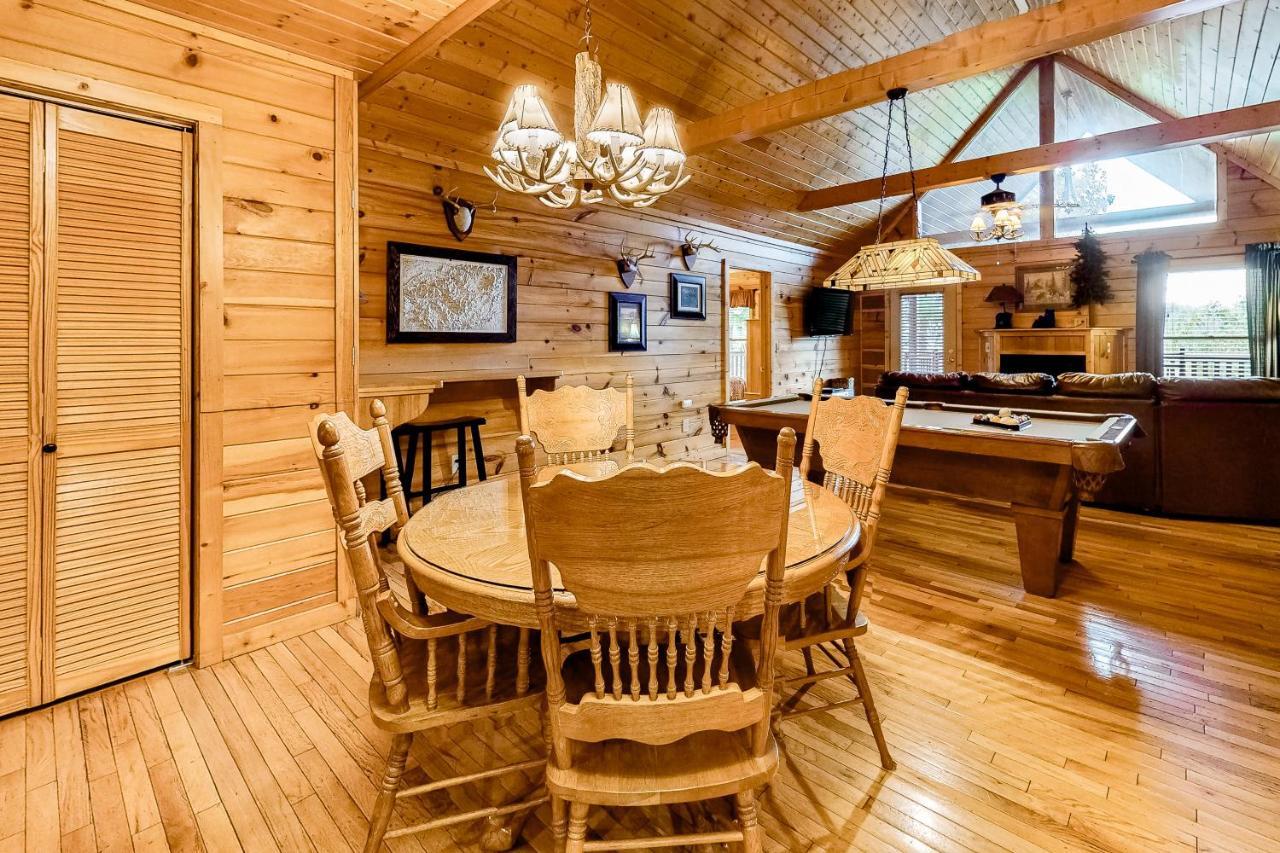 Hills Hideaway Villa Sevierville Bagian luar foto