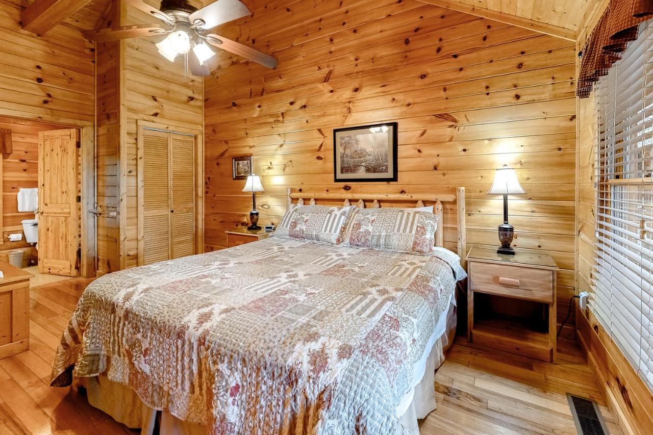 Hills Hideaway Villa Sevierville Bagian luar foto